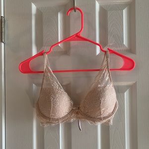 Victoria's Secret Blush Pink Plunge Bra with Soft Lace Overlay 32D